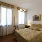 Le Due Corone Bed&Breakfast