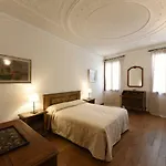Le Due Corone Bed&Breakfast